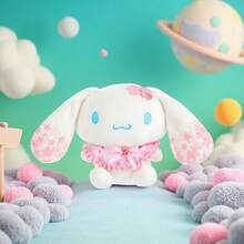 Miniso 1个三丽鸥肉桂狗樱花故事系列8英寸毛绒公仔，柔软的大耳朵饰有樱花图案，甜美的蕾丝蝴蝶结装饰，适合装饰和收藏，是生日和节日礼物的绝佳选择。 - 彩色 - 查看 4