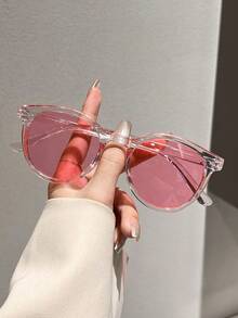 一副男女通用圆形时尚太阳镜，适合钓鱼、运动、海滩、旅行、节日、郊游、驾驶、街头风、徒步、运动、派对、街头风配饰、驾驶、户外活动、高尔夫等场合。 - 彩色 - 查看 5