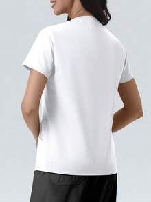 女士纯色V领短袖带口袋休闲护士服手术服上衣，手术服护士服临床手术服护士医生防尘工作服手术服上衣 - 白色 - 查看 2