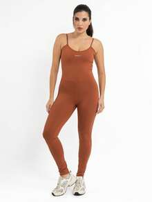 Women's Long Polyamide Fitness Gym Jumpsuit With Thin Straps - 鏽棕色 - 查看 2