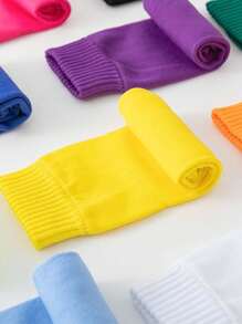 1 双纯色足球及膝高腿套，透气吸汗腿套，足球腿套