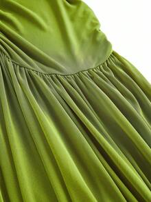 CurvyTilda Tildaharris Plus Size Women Solid Color Ruched Waist Sleeveless Sexy Cami Dress, Beach Outfits, For Hourglass Body Shape - Lime Green - View 6