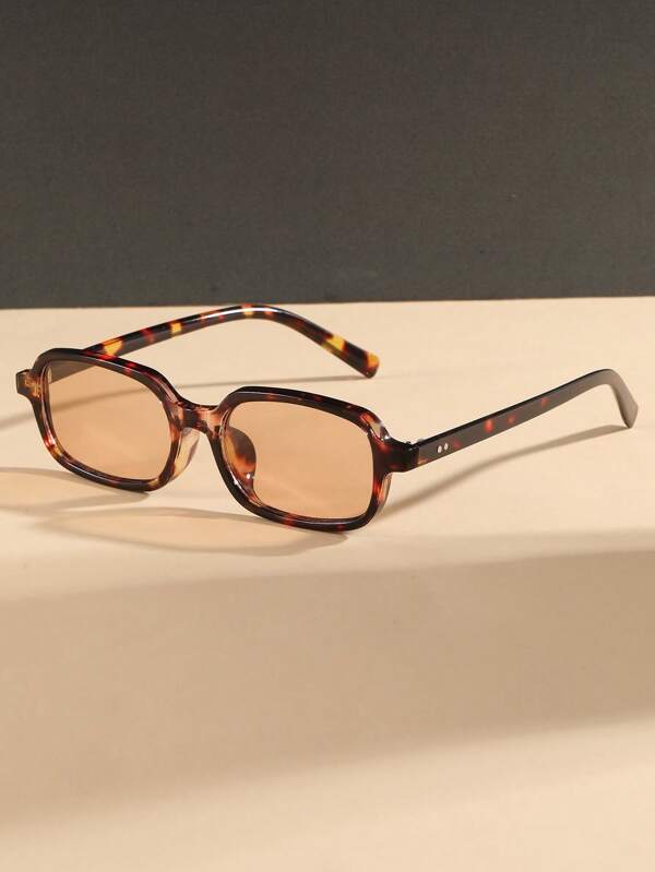 1 par de gafas de mujer con marco rectangular, remaches y estilo retro, versátiles y de alta calidad para el uso en exteriores, playa y vacaciones