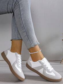 Women's Lightweight Breathable Sneakers - Casual Low-Top Lace-Up Shoes With Round Toe, White & Gray Two-Tone Design, Comfortable All-Day Wear For Everyday Use, Casual Footwear | Round Toe Shoes | Synthetic Cover Upper, Women's Contrast Color Trainers, Casual Lace Up Low Top Flat Sneakers, Lightweight Daily Wear Walking Shoes Plus Size, Shoes For Ladies, Sneakers For Women Shoes Sneakers