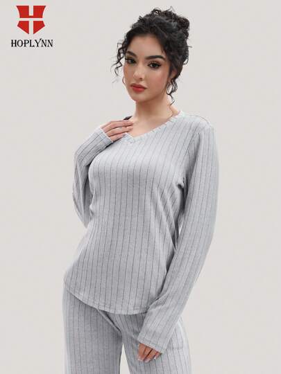 女式长袖 V 领 T 恤针织休闲弹力上衣，带凹槽和拉绒条纹，一件套