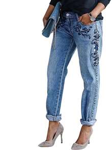 Women's Plus-Size Jeans, Women's Blue Jeans, Mid-Cut Pencil Cut, Oversized Jeans With Floral Print And Rolled-Down Hems. Plus-Size Women's Stretch Slim Jeans, Flora Embroidered High-Stretch Mid-Rise Straight-Leg Jeans - Classic, Heavy-Duty Embroidery. Made Of Mid-Stretch, Machine-Washable Denim, With A Cropped Length And Internal Zipper. Elegant, Season-Appropriate Commuter Pants For A Casual, Fashionable Look. Exquisitely Embroidered. Fabric Blend: 75% Cotton, 23% Polyester. Folded Hems. Fitted Straight-Leg Jeans With A Lightly Washed, Distressed Finish And Floral Embroidery On The Sides. Four Pockets, No Belt. Vintage-Inspired, Fashionable Bottoms For All Seasons. - 深色水洗藍 - 查看 5