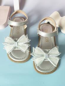 1 par de sandalias de niñas con punta descubierta para verano, con lazo, cierre de gancho y bucle, zapatos de moda - Plateado - Ver 4