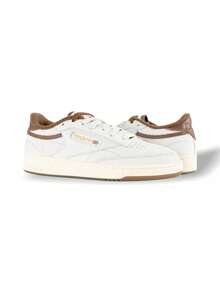 Giày thể thao nam Reebok X Bodega Club C 85, kiểu dáng thể thao năng động, đệm êm ái, chất liệu da cao cấp, lớp lót tổng hợp mềm mại, buộc dây, đế ngoài bằng cao su chống trượt, bền bỉ, dễ phối đồ, phù hợp với phong cách đường phố hàng ngày và đi làm. Màu xám nâu nguyên chất, kỷ niệm 15 năm H03350 - Nâu tro - Xem 3