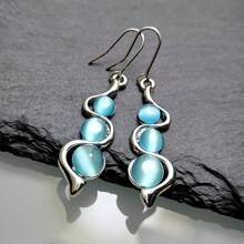1 Pair Bohemian Creative Wavy Blue Earrings - Hypoallergenic - Suitable For Daily Wear And As Gifts, Holiday Parties, Birthday Parties, New Year And Valentine'S Day Presents Bohemian Creative Curve Wave Earrings European And American Inlaid Hyland Cat's Eye Gemstone Earrings