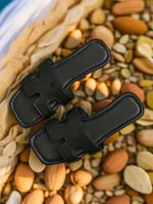 优雅女士度假必备平底编织拖鞋，兼具舒适与时尚，透气沙滩凉鞋，经典黑色，易于穿脱，休闲舒适。 - 黑色 - 查看 8