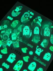 Pegatinas luminosas de uñas de Halloween 3D 2/4/5 piezas que brillan en la oscuridad, diseño de manicura francesa con dibujos de pétalos de margarita góticos, fantasmas, calabazas, calaveras, huesos de mano, telarañas y motivos espeluznantes para decoración de uñas en otoño e invierno, accesorios de arte de uñas autoadhesivos