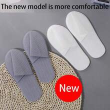 12 زوج من الأحذية المستهلكة غير المنسوجة للكبار مع نعول مضادة للانزلاق بنقشة الموجات المائية لتقليل عمل التنظيف ومنع العدوى البكتيرية للقدم، يمكن استخدامها في حفلات الزفاف والتخرج لاستقبال الضيوف في الفنادق والنزل والنوادي والمنتجعات السياحية وصالونات التجميل