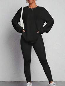 两件套女士休闲套装，包括圆领长袖上衣和裤子，适合居家休闲、运动休闲和户外穿着，秋冬季舒适保暖。 - 黑色 - 查看 1
