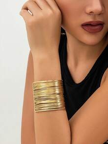 1pc Elegant Classic Cuff Bracelet, Gold Color Wrist Accessory Gift Suitable For Summer Party, Wedding, Vacation, Casual Wear, Independence Day, Graduation Ceremony, Holiday Gift