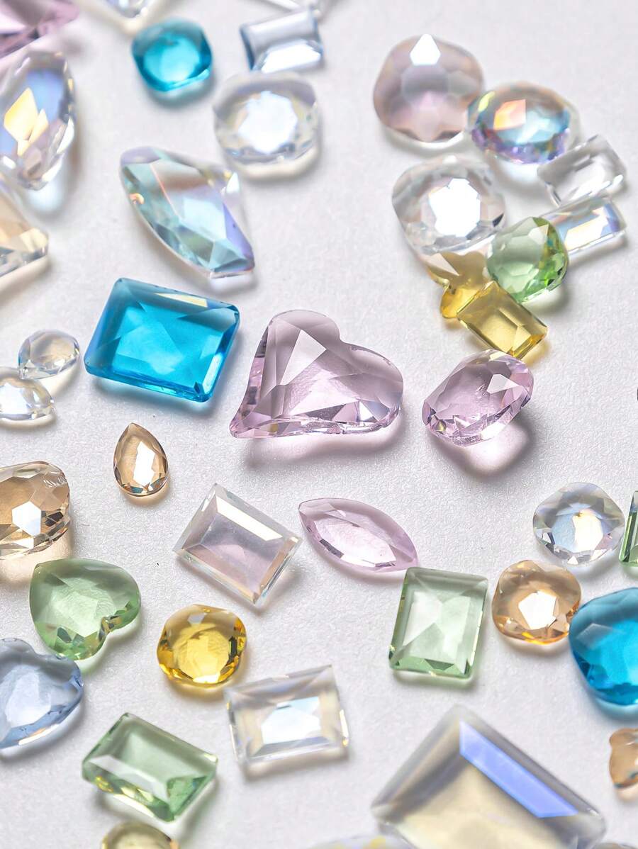 50Pcs Glass Material Three-Dimensional Geometric Design Nail Art Decorations In Various Sizes Rhinestone Bottom Artificial Crystal Geometric Diamond Multi-Color Random Mixed Nail Charms Nail Art Decorations Diy Supplies Nails Nail Gems - Multicolor - View 1