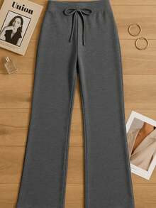 DEVIT - Pants básico streetwear de pierna recta sin bolsas para mujer con pretina lisa y jareta visible, corte relajado tipo jogger sin puño, estilo casual minimalista para outfits cómodos y modernos - Gris Oscuro - Ver 4