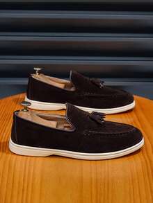2025 New Round Toe Loafers For Men, Tasseled Vamp, Coffee Color, Versatile Business Formal Work Shoes, British Style Flat Loafers, Casual Breathable, Soft Sole, Suitable For All Seasons - Brown - View 4