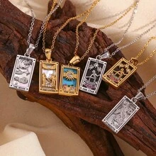 Retro Tarot Queen Lover Magician Moon Necklace Matte Drip Oil Free Stainless Steel Jewelry Gold Plated Decoration - 金的 - 查看 5