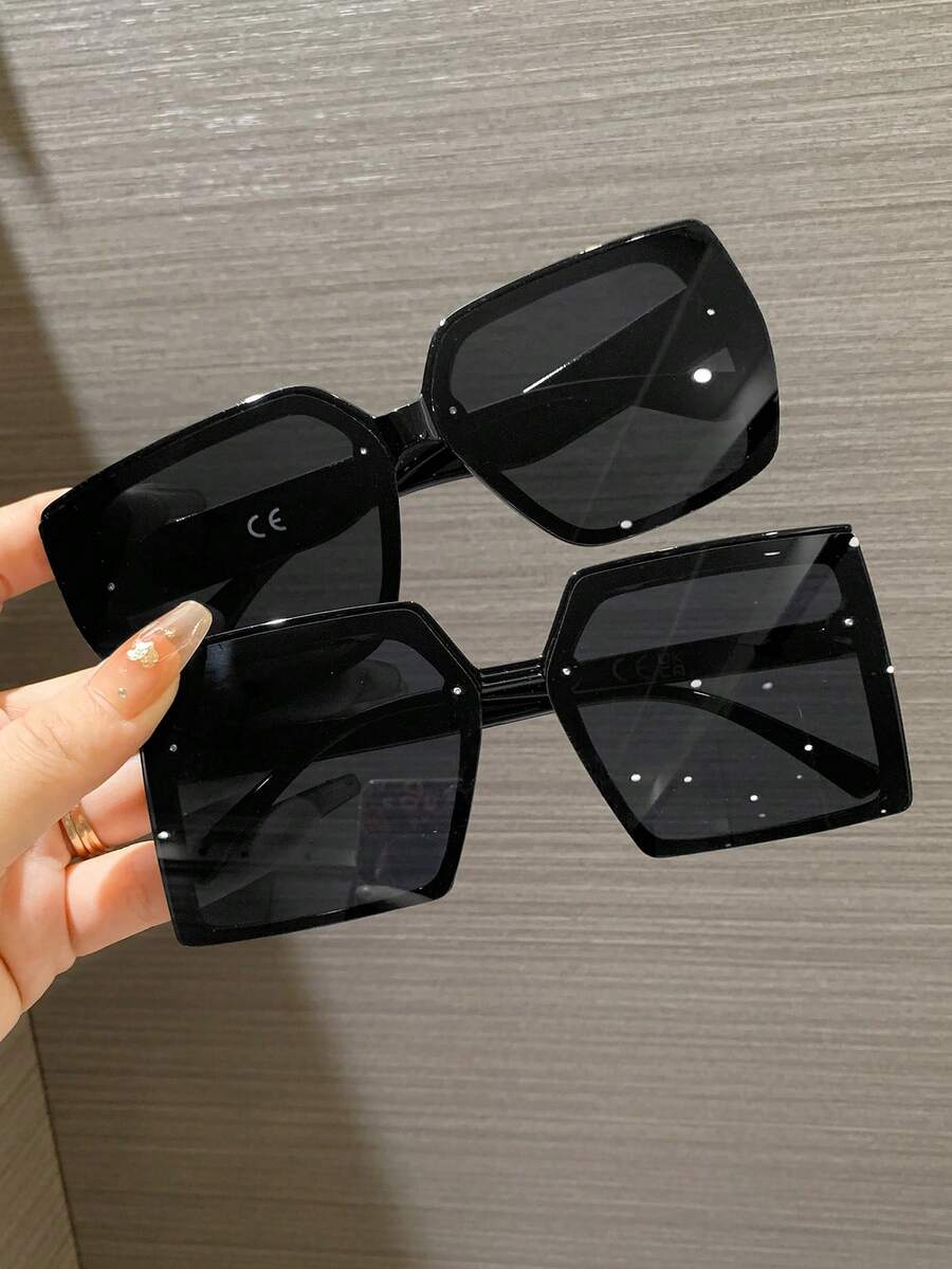 2pcs Unisex Retro Square Oversized Black Sunglasses, Classic Design | UV Protection, Suitable For Outdoor, Beach, Daily Wear And Driving - Black - View 1