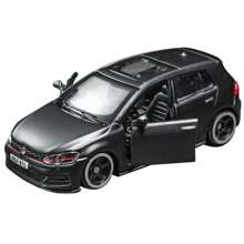 Bburago 1:64 大众高尔夫 GTI 2017 压铸模型 - 合金银黑色顶部、可开启车门和引擎盖、成人收藏桌迷你汽车展示架​