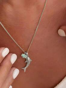 1 Stück modischer, personalisierter Hai-Halskette aus Naturstein mit Strand- und Ozean-Motiv