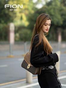 Minions Women Letter Print Shoulder Bag Leather Hobo Bag for Women with Cute  Bag Charm Flap Square Handbag Purse Ladies Vintage Casual Clutch Purse for Daily Use Wallet Bag - 黑棕 - 查看 10