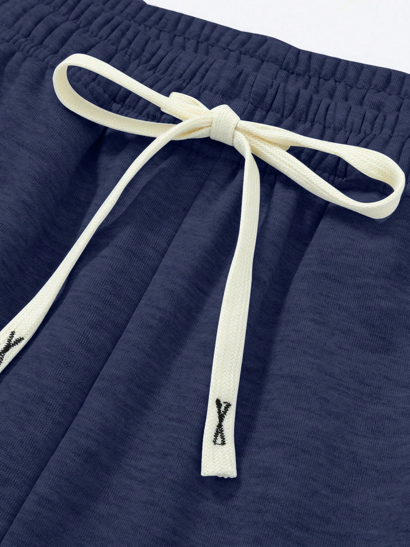 بنطلون رجالي مصنوع من الأقمشة المحبوكة ذو ساق مستق...