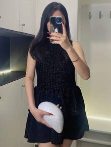 2025春季时尚婚礼手拿包，欧美风格亚克力亮面晚宴手提包，蛋形单肩包，个性斜挎，完美搭配舞会配饰，完美搭配新娘派对