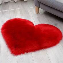 1pc Heart-Shaped Soft Plush Area Rug, Suitable For Girls Bedroom, Vanity Chair, Home Decor