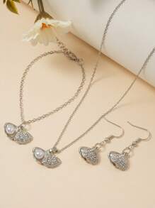 1pc Fashion Simple Micro-Inlaid Zirconia Faux Pearl Shell Necklace, Elegant Ocean Series Shell Shaped Faux Pearl Pendant Necklace, Ideal Gift For Girlfriend On Valentine's Day - Silver - View 6