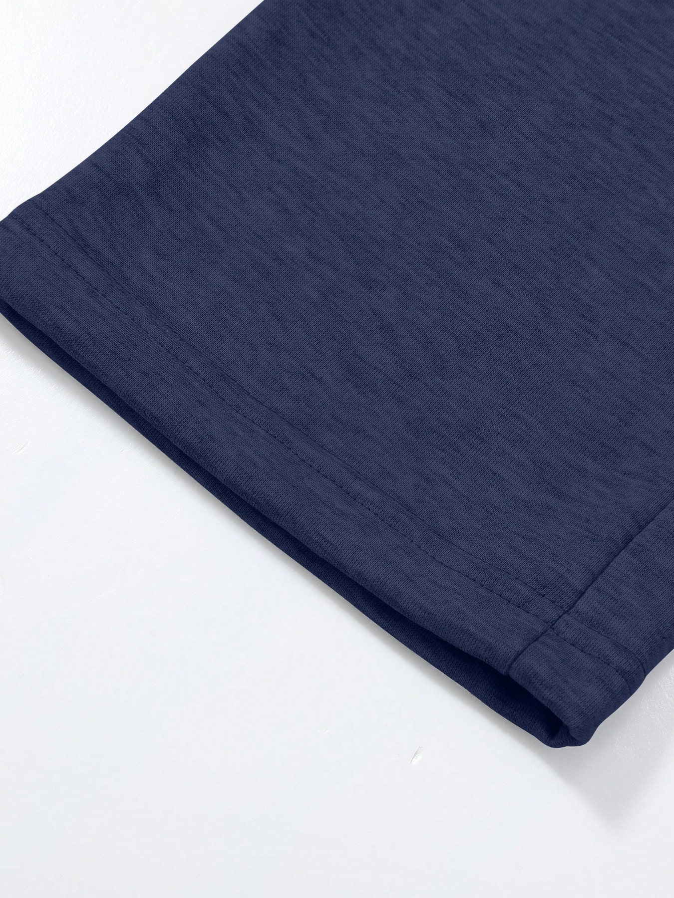 بنطلون رجالي مصنوع من الأقمشة المحبوكة ذو ساق مستق...