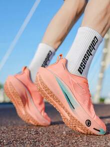 L.S.W.P 男士透气公路跑鞋 - 减震耐磨鞋底，EVA 缓冲，轻质低帮运动鞋，条纹设计，适合健身、慢跑和日常穿着，时尚运动风格，配有 EVA 软鞋垫 - 粉色 - 查看 10