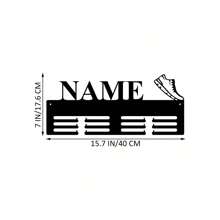 1 Pezzo Portamedaglie in Metallo Personalizzato - Decorazione da Parete Personalizzata con Nome, Design Minimalista per Casa e Camera da Letto, Perfetto per Decorazioni Natalizie per la Casa, Decorazioni per Interni, Riutilizzabile, Ornamentale Raffinato, di Alta Qualità, Moderno, Personalizzato, Idea Regalo Unica Ideale per Lui, Lei, Fidanzato, Fidanzata, Papà, Mamma, Famiglia, Amici per Anniversari, San Valentino, Festa della Mamma, Compleanni, Festa dei Bambini, Festa del Papà, Laurea, Matrimoni, Inaugurazione Casa, Camera da Letto, Casa, Bagno, Soggiorno, Sala da Pranzo, Ufficio, Sala da Tè, Scuola, Vita Lenta Estiva