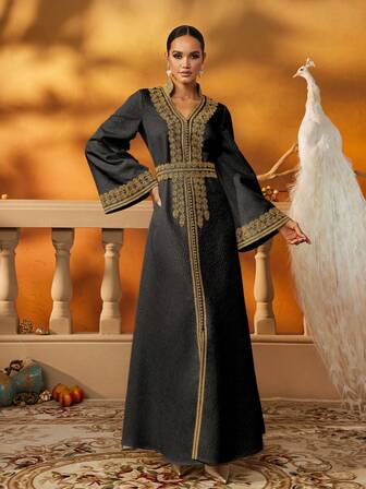 Women's Elegant & Dignified Jacquard Waist-Cinched Long Arabic Traditional Robe