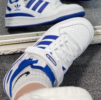 Adidas Damen Lässig Sneaker mit niedriger Spitze und hoher Haltbarkeit