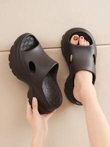 1双女士7厘米厚底拖鞋，防滑轻便增高凉鞋 - 咖啡棕 - 查看 3