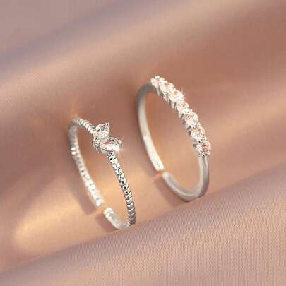 2 件优雅别致奢华铜材质锆石镶嵌小巧心形设计简约休闲女士戒指套装，尺寸可调