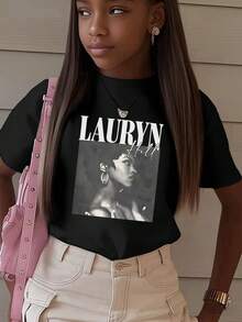 1 Stück Tween Mädchen Lässig bedrucktes Rundhals Kurzarm T-Shirt, Sommer Schüler Jugendmode - Minimalistischer englischer Buchstabenstil T-Shirt, der Fantasie und Selbstausdruck inspiriert, LAURYN Ohrringe tragend schön - Schwarz - Übersicht 4