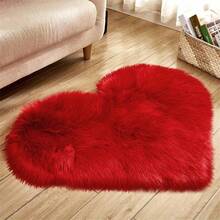 1pc Heart-Shaped Soft Plush Area Rug, Suitable For Girls Bedroom, Vanity Chair, Home Decor
