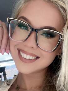 1 件方形双色 TR90 材质金属镜腿女士透明镜片眼镜