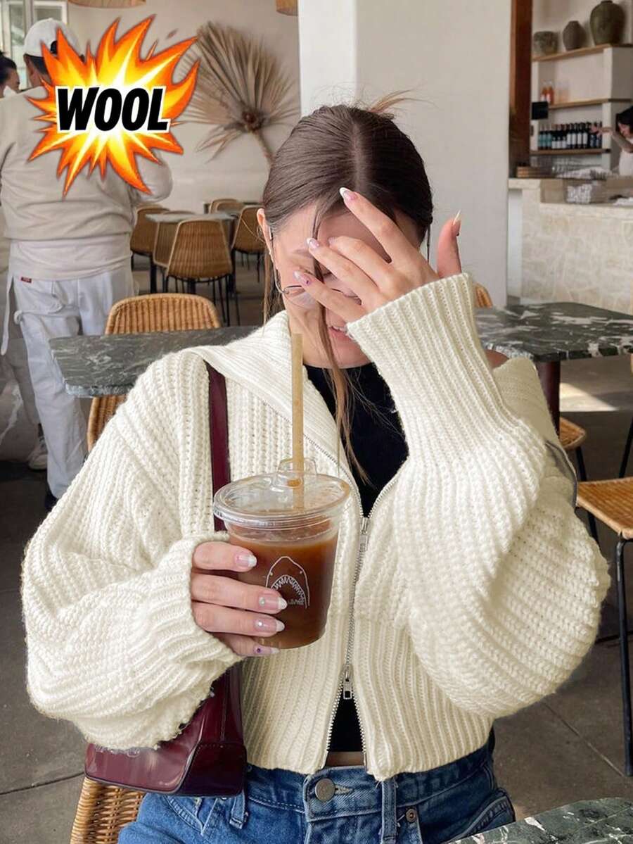 Cardigã curto de malha canelada, versátil, de cor sólida, com gola dobrável e zíper duplo, ideal para o outono/inverno. - Branco - Ver 1