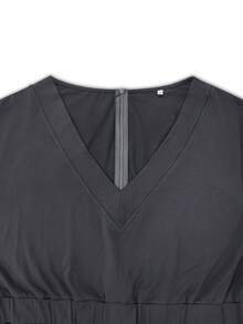 Plus Size Women's Casual Solid Color V-Neck Waist Cinched Long Sleeve Jumpsuit