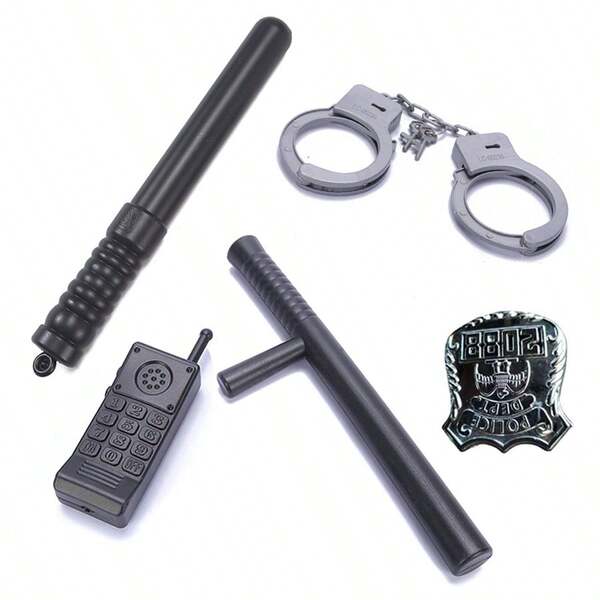Costume Prop Set, Including Rubber Batons, T-Shaped Batons, Walkie-Talkie Models, Handcuffs, And Badges, Replicates Equipment. It Is Suitable For Cosplay Scenarios And Can Be Used In Theme Parties And Role-Playing Activities. It Provides Realistic Props For Simulations, Performances, Etc., Meets The Immersive Experience Needs Of Enthusiasts, Helps Create A Professional Look, And Enriches Interactive Gameplay.