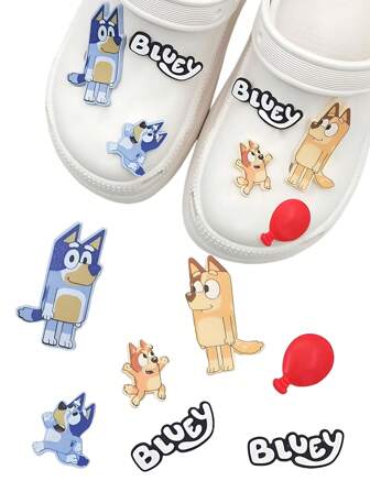  7Pcs/Pack Blueys Cute Shoe Accessories DIY Clogs Sandals Accessories Removable Kawaii Bingo Dog Cute Coco Rusty Muffin Shoe Accessories Party Favor Gifts Give Away Party Decorative Accessories