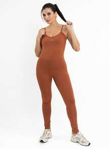 Women's Long Polyamide Fitness Gym Jumpsuit With Thin Straps - 鏽棕色 - 查看 3