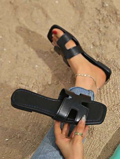 Elegantes sandalias planas tejidas, esenciales para vacaciones de mujer, que combinan comodidad y moda, sandalias de playa transpirables, negro clásico, fáciles de poner y quitar, casuales y cómodas.