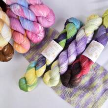 2 set da 100g di filo di pizzo tinto a mano con colori sfumati in lyocell per sciarpe fatte a mano, decorazioni per bambole, ecc.