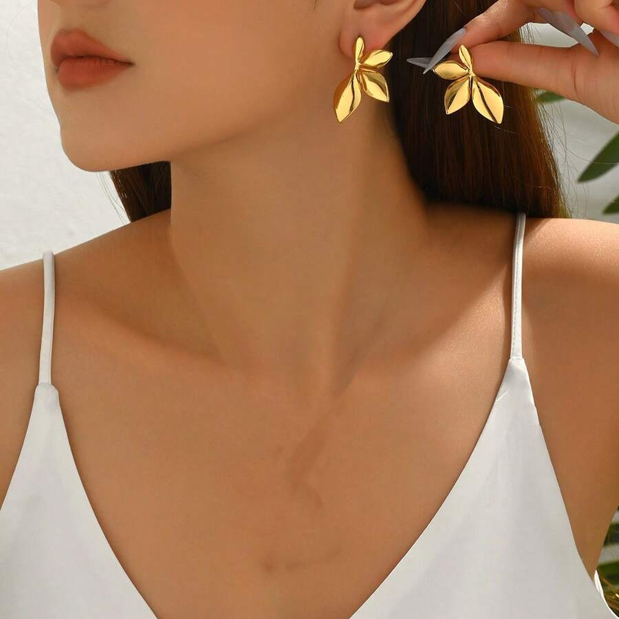 1 Cặp Hoa tai 4 cánh hoa đơn giản thanh lịch cao cấp, Hoa tai thời trang duyên dáng dành cho phụ nữ - Vàng - Xem 1