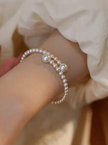 1件优雅女士简约仿珍珠猫爪手链，是新娘佩戴和情人节配饰的理想之选