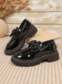 女士蝴蝶结装饰厚底休闲尖头一脚蹬乐福鞋，黑色，优雅平底鞋，适合日常穿着，春秋季